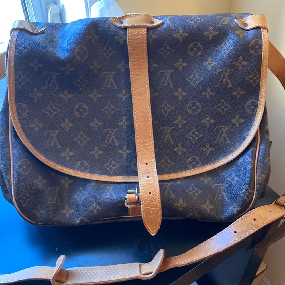 Louis Vuitton Saumur 35 satchel bag